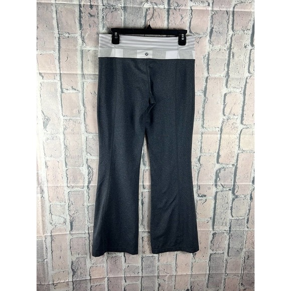 Lululemon Yoga Bellbottom Sweatpants Gray Size 8 Older Style - Picture 4 of 8